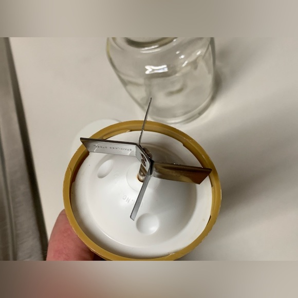 1960s Vintage Mustard Yellow Federal Houseware Chicago Illinois Nut Chopper - Picture 10 of 16